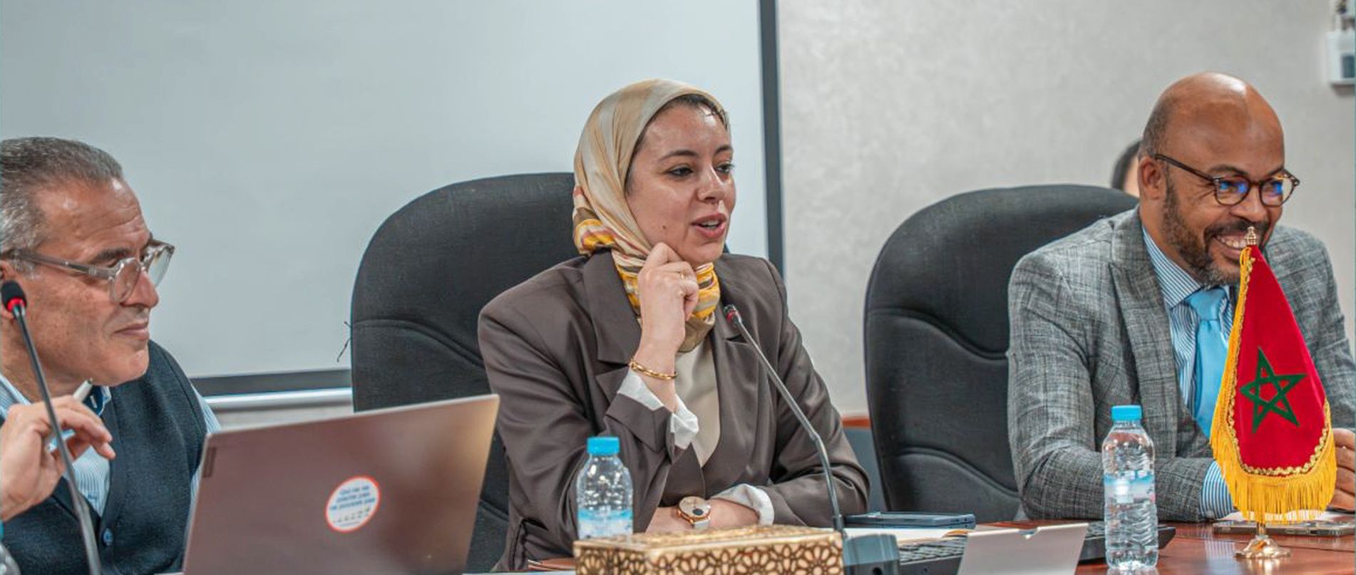 04_speakers_table_1902x807.jpg